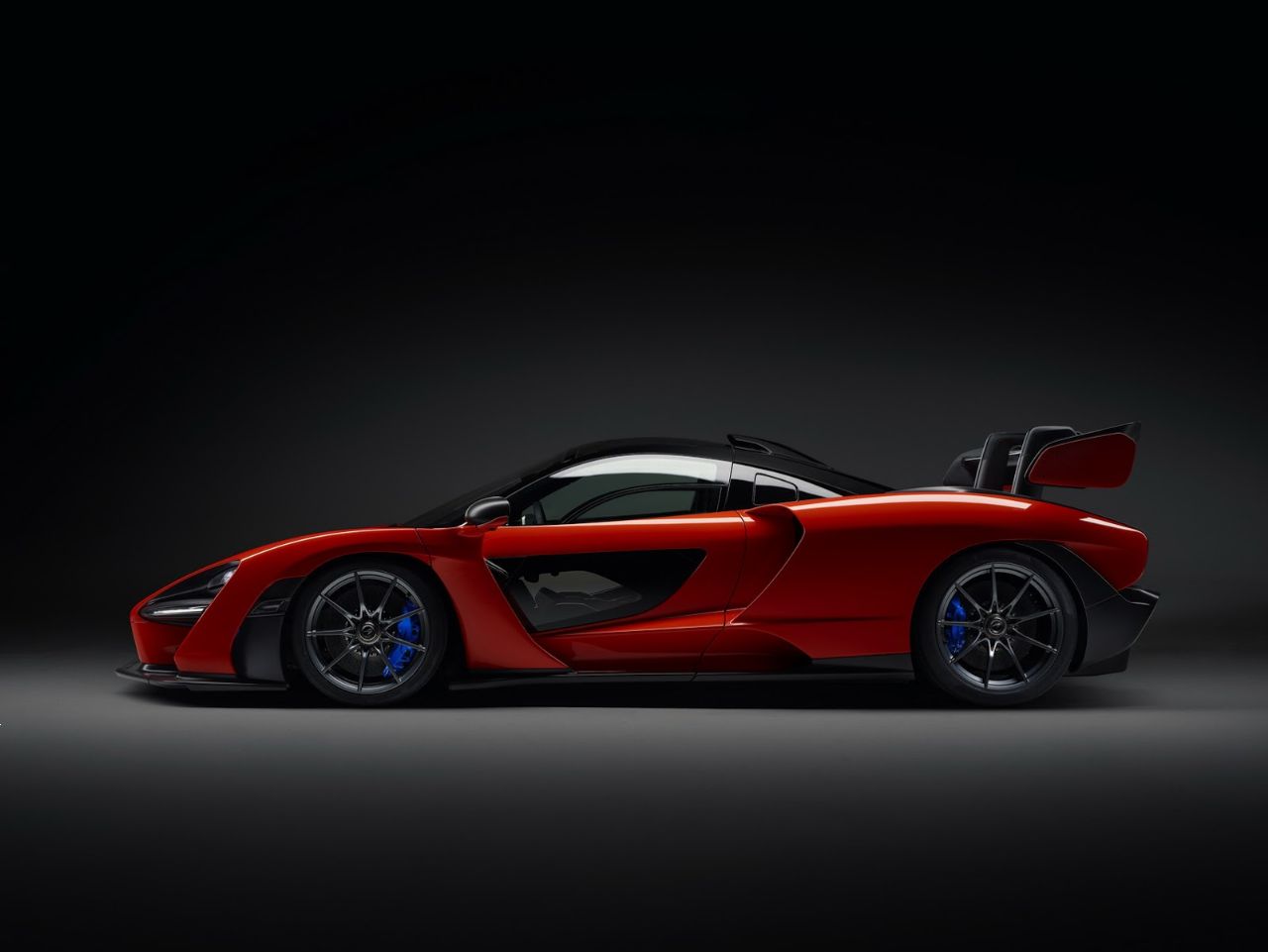 Najzmogljivejši serijski McLaren kot poklon veliki legendi Najzmogljivejši serijski McLaren kot poklon veliki legendi