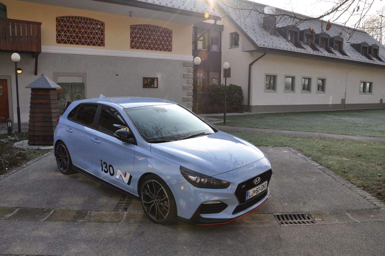 Kliči N za Nurburgring Kliči N za Nurburgring