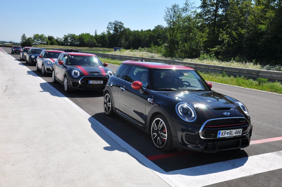 Z Miniji John Cooper Works na stezi Z Miniji John Cooper Works na stezi