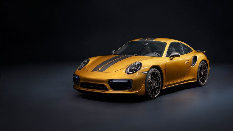 Uradno iz Porschejeve manufakture Uradno iz Porschejeve manufakture