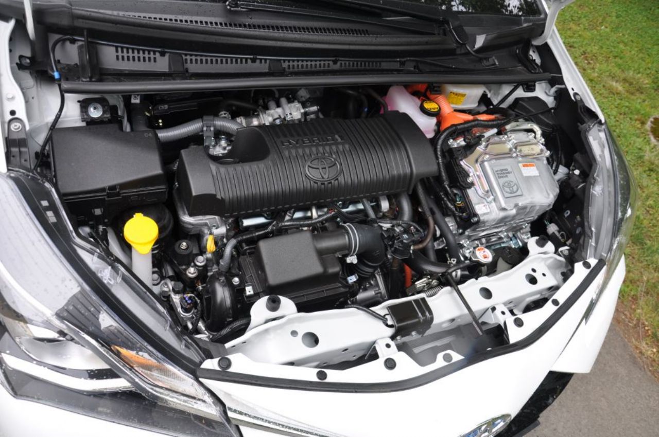 Yaris in Prius za okrepitev hibridne zgodbe Yaris in Prius za okrepitev hibridne zgodbe