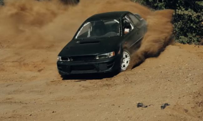 S starim Subarujem v stilu Gymkhane