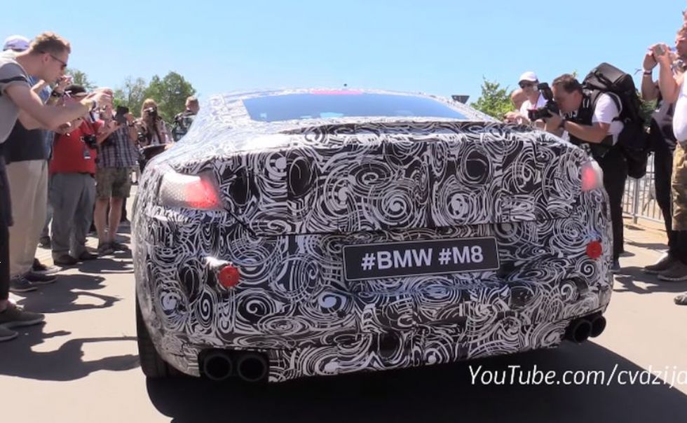 Brutalno rohnenje BMW-ja M8