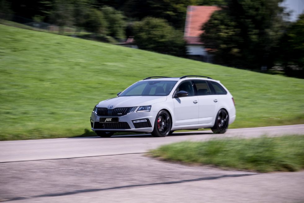 Škoda Octavia RS zdaj s 315 konji Škoda Octavia RS zdaj s 315 konji