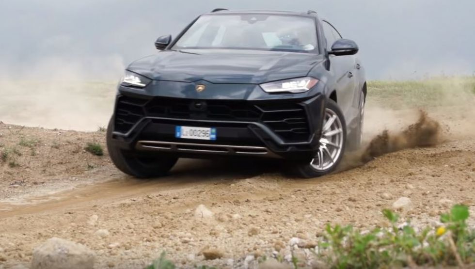 Prva vožnja z Lamborghinijevim terencem 