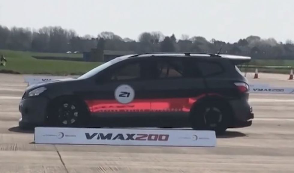 Spoznajte terenskega Nissana, ki gre do 382 km/h