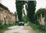 Nevidni cestni odpadnik na vojnem območju - fotografija 4