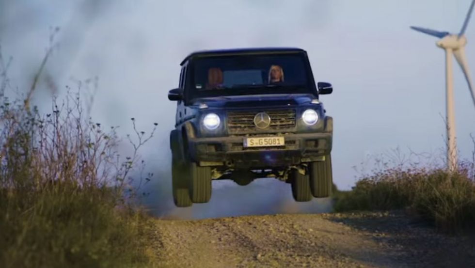 Vožnja po blatu z novim Mercedesom G v 6 korakih