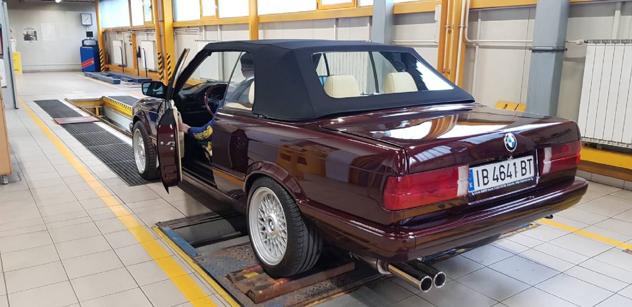 Ameriški BMW čez Slovenijo na Mallorco