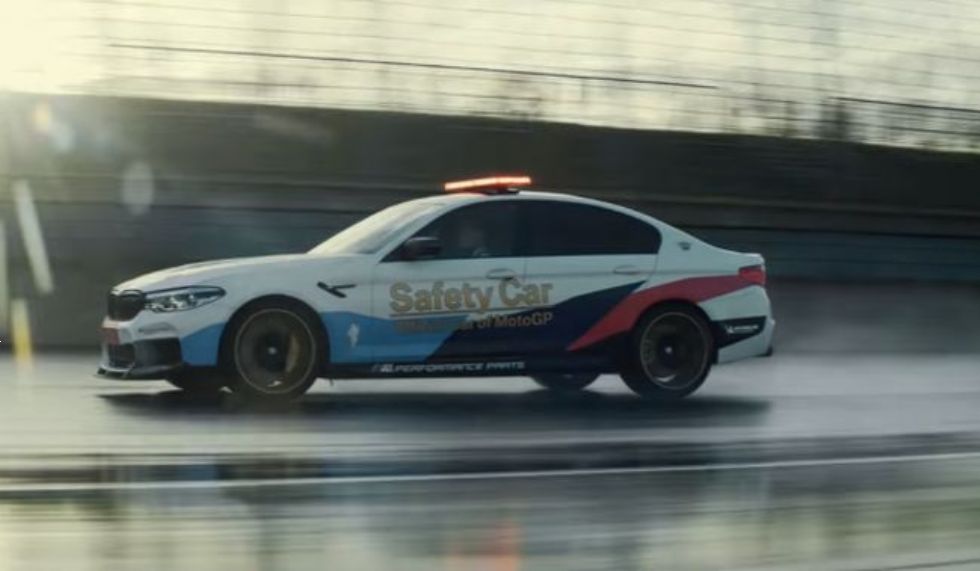 BMW M5 z dodatki