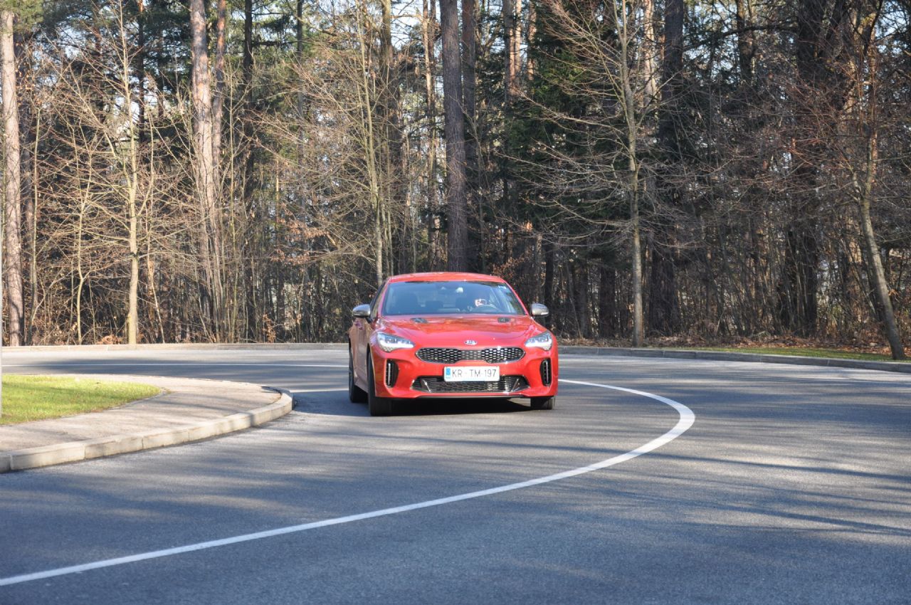 Evropsko-korejski granturismo ogrel Slovence Evropsko-korejski granturismo ogrel Slovence