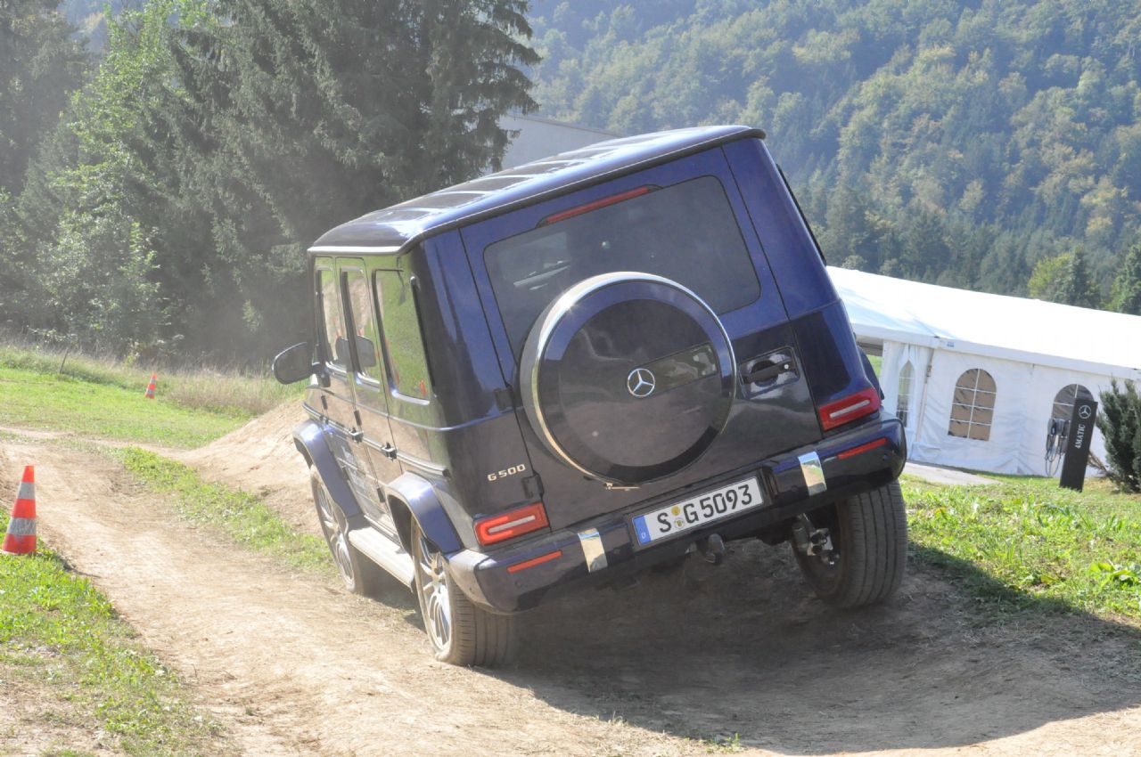 Kupil je enega zase in enega za očeta Kupil je enega zase in enega za očeta