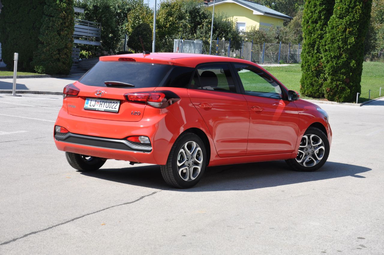 Prenova prinesla 7-stopenjsko avtomatiko in zmogljivejši turbo motor Prenova prinesla 7-stopenjsko avtomatiko in zmogljivejši turbo motor
