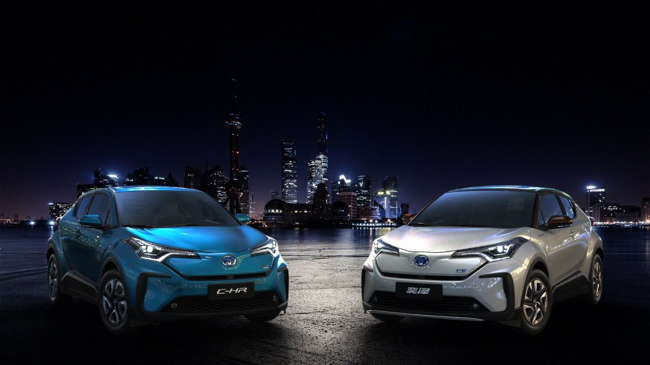 To je Toyotin prvi popolnoma električni avto To je Toyotin prvi popolnoma električni avto