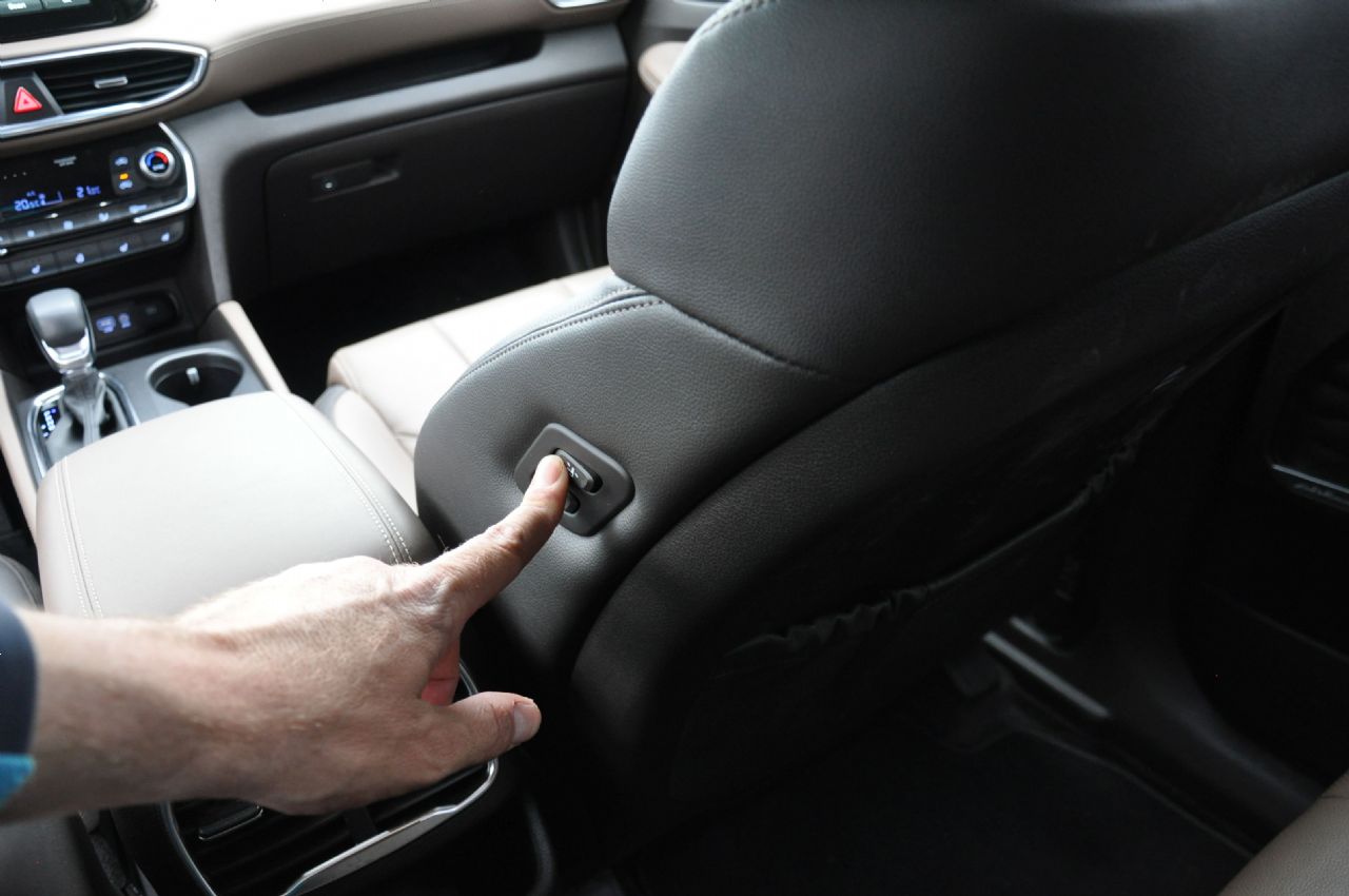 Netipičen Hyundai, ki ponosno stopa v premijski razred Netipičen Hyundai, ki ponosno stopa v premijski razred