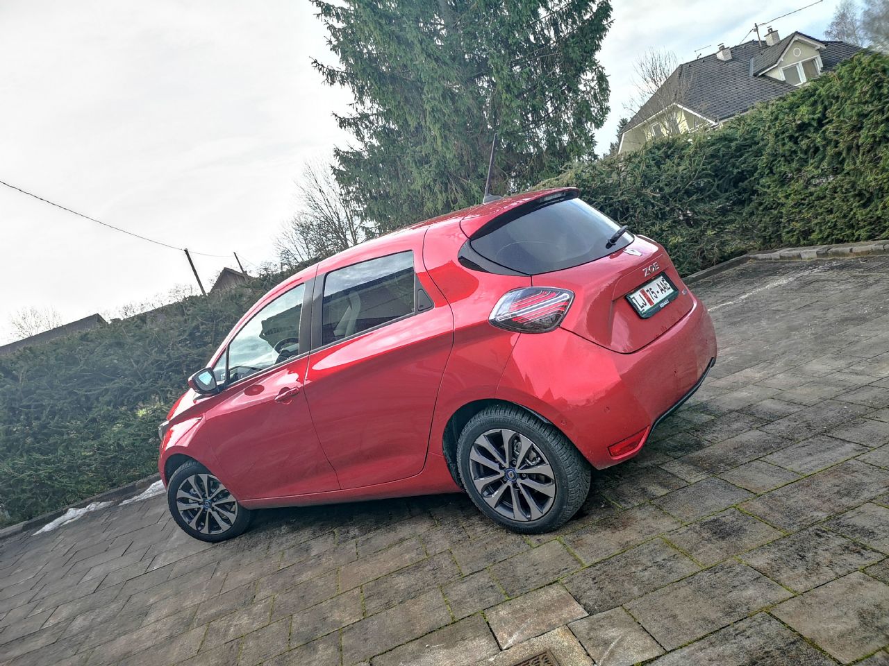 Zoe za 159 evrov na mesec