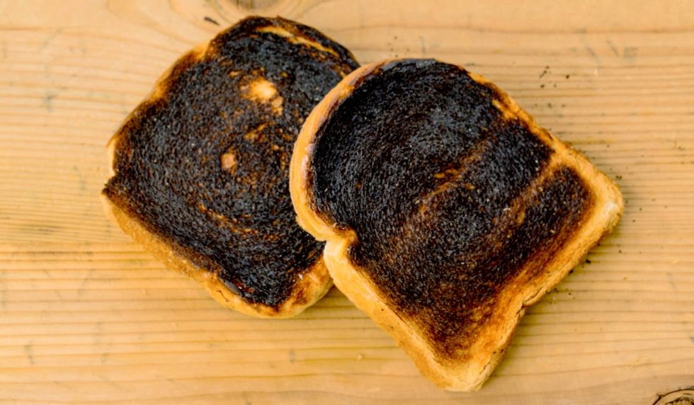 Zažgan toast nevarnejši od prometa