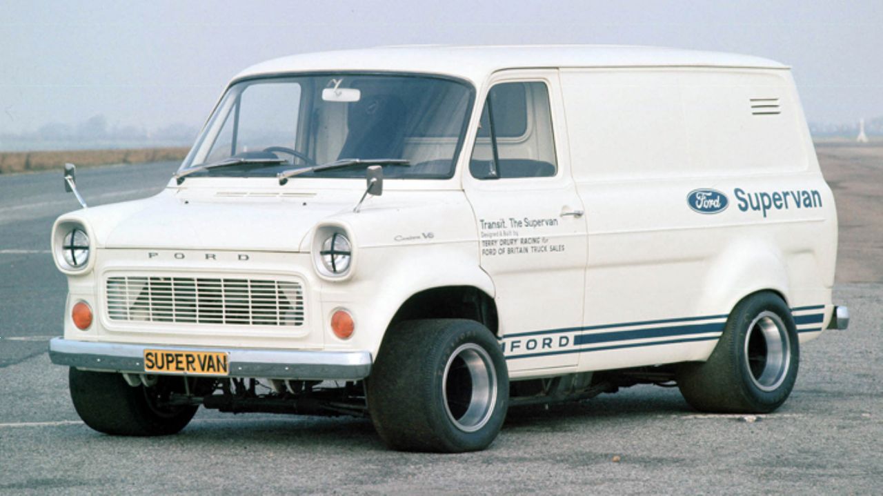 Prvi Fordov super kombi je imel 400-konjski V8 motor