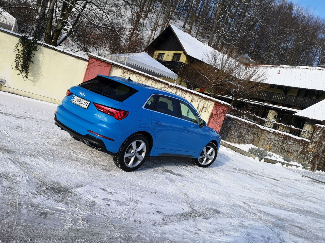 Q3 v drugi izdaji iz madžarske tovarne Q3 v drugi izdaji iz madžarske tovarne