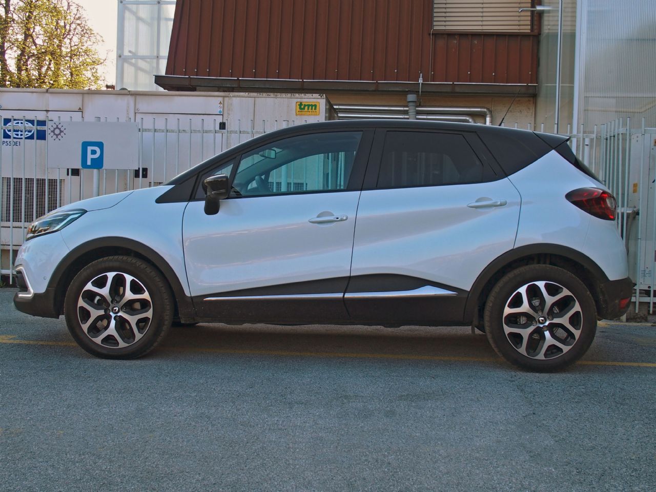 Prestižnejši Captur Prestižnejši Captur