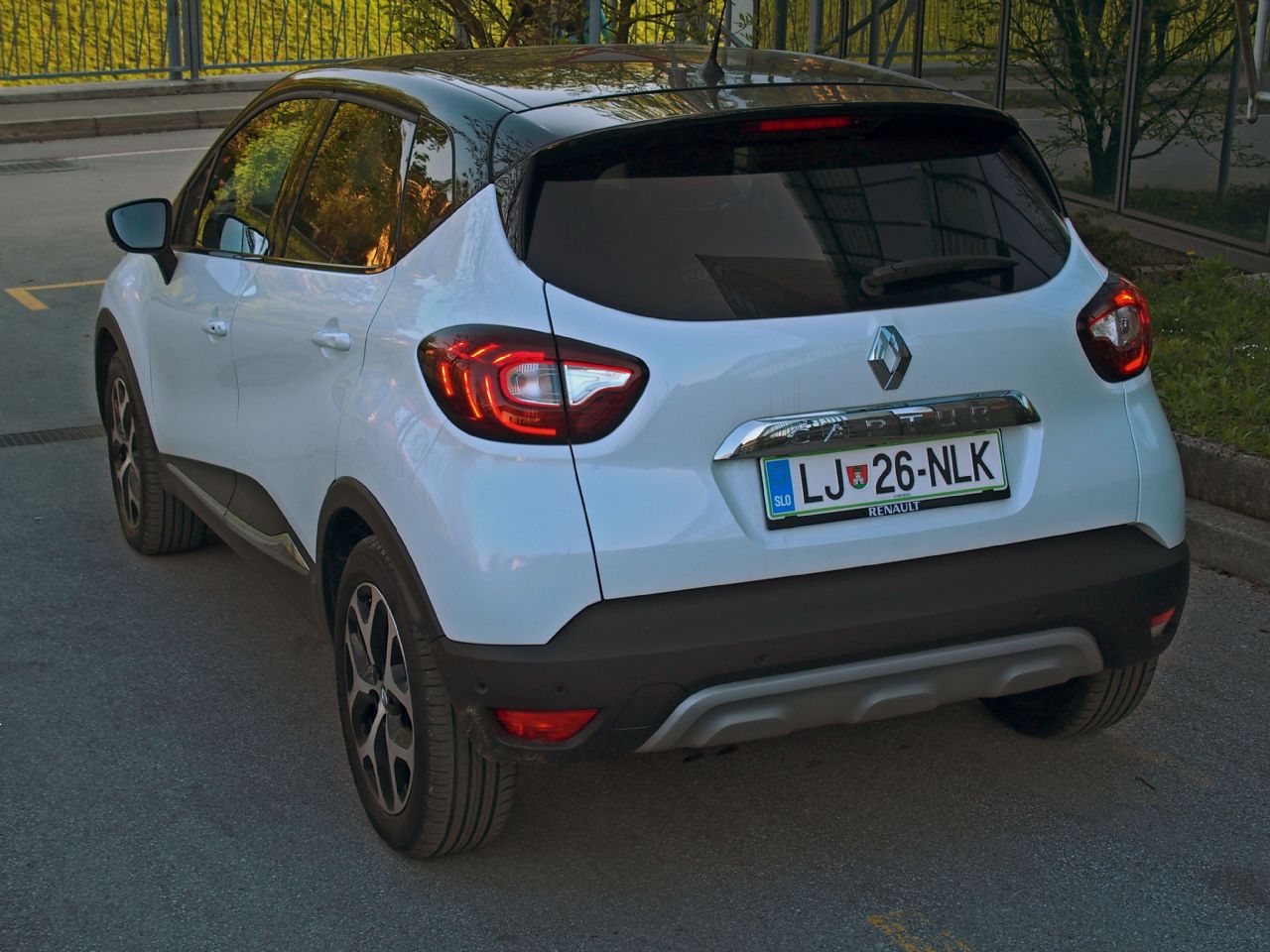 Prestižnejši Captur Prestižnejši Captur