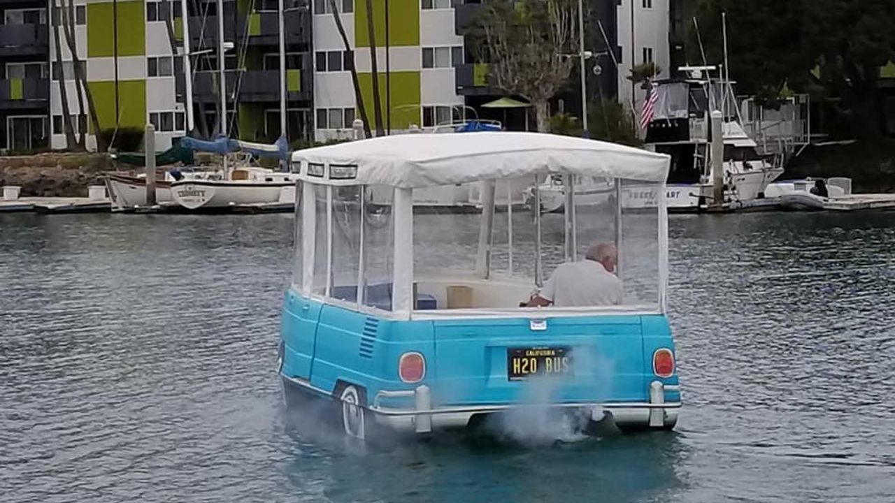 Volkswagnov legendarni kombi kot plovilo