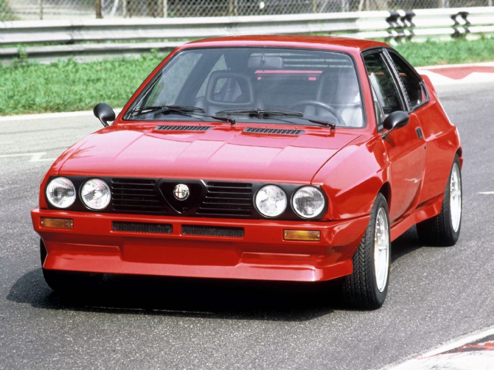 Namesto bokserja - V6 v prtljažniku Namesto bokserja - V6 v prtljažniku
