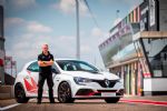 Najhitrejši, najzmogljivejši in najdražji Megane RS - fotografija 11