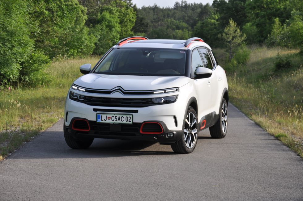 Tudi bencinsko gnani C5 AirCross ima svoje adute Tudi bencinsko gnani C5 AirCross ima svoje adute