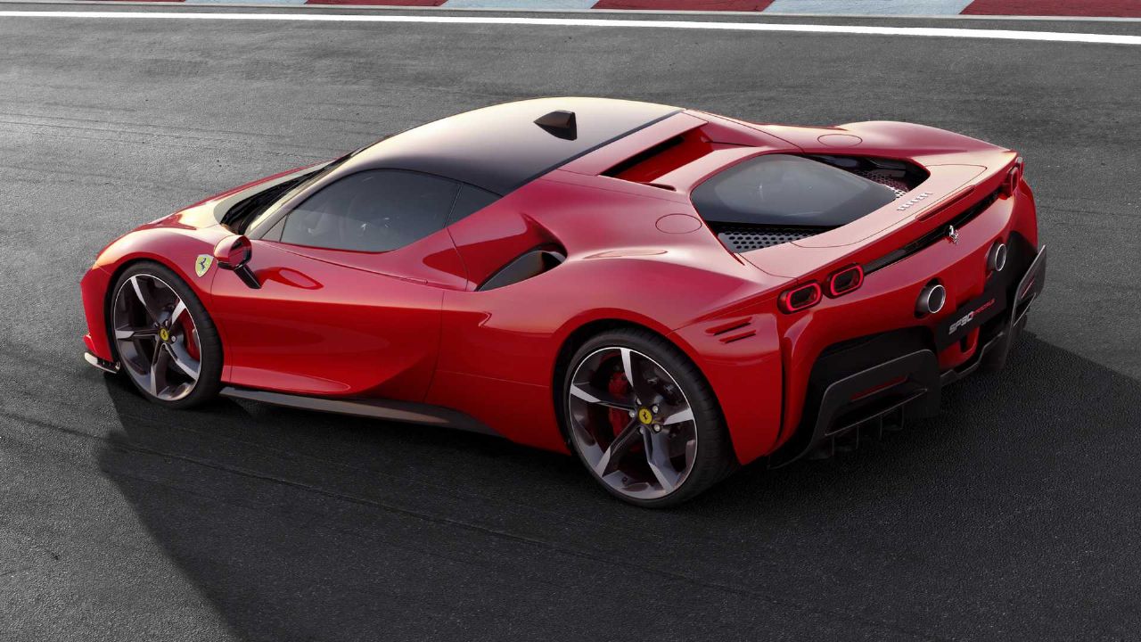 Najzmogljivejši cestni Ferrari vseh časov Najzmogljivejši cestni Ferrari vseh časov