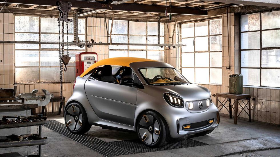 Smart z elektriko in brez strehe Smart z elektriko in brez strehe