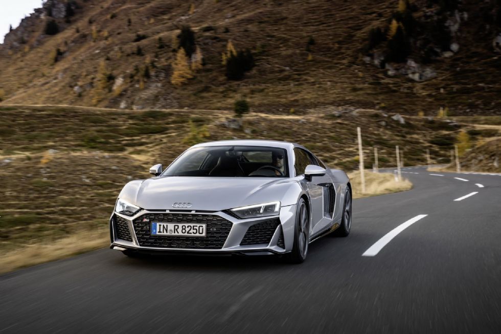 Audi R8 z zadnjim pogonom je nazaj Audi R8 z zadnjim pogonom je nazaj