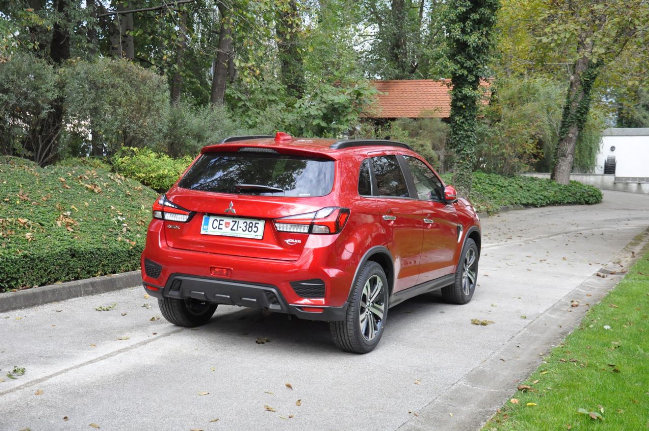 Najbolj priljubljen Mitsubishi v Sloveniji z novim obrazom in motorjem 