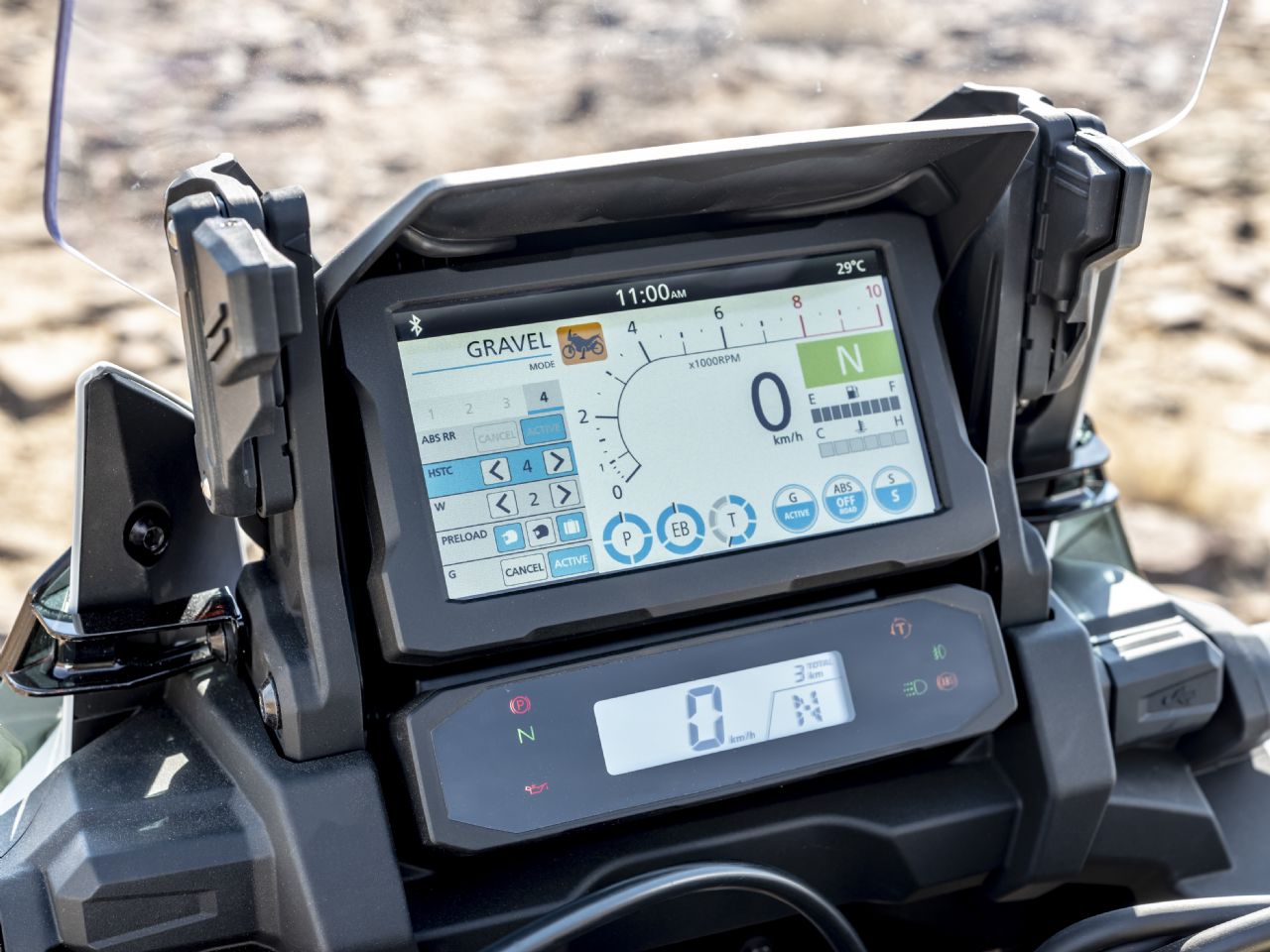 Africa Twin ima nov obraz in tehniko, prvi primerki v Trzinu že novembra