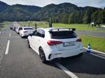 Novi prodajni prijemi in konec avtomobilskih salonov - fotografija 9