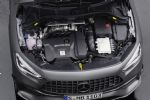 Najmanjši Mercedesov križanec s 388 konji - fotografija 11
