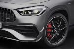 Najmanjši Mercedesov križanec s 388 konji - fotografija 22