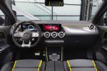 Najmanjši Mercedesov križanec s 388 konji - fotografija 4