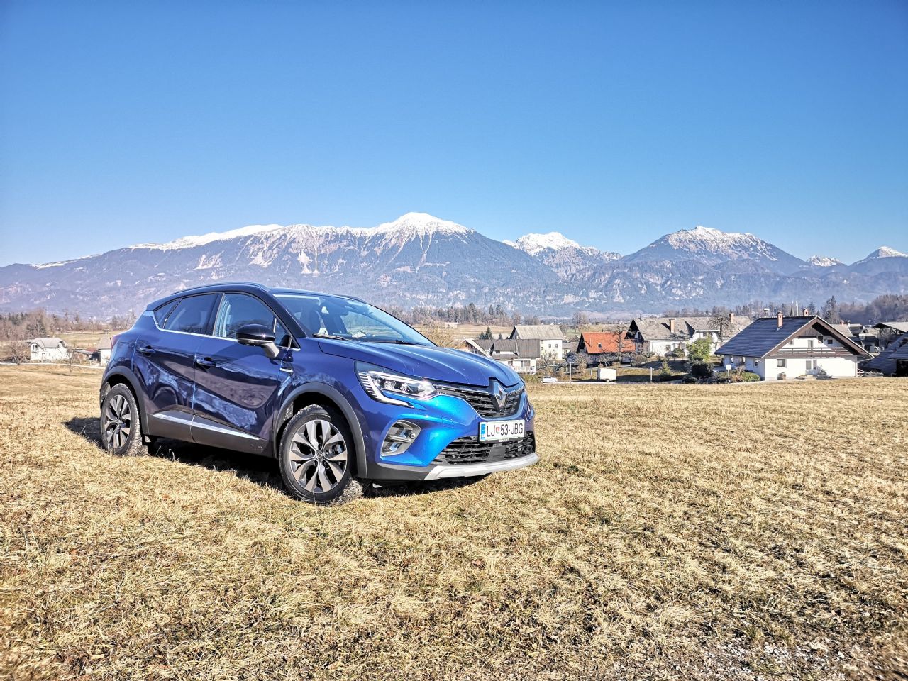 Druga generacija priljubljenega Renaulta je že pri nas Druga generacija priljubljenega Renaulta je že pri nas