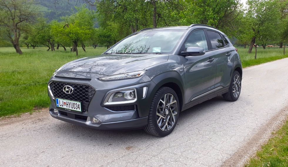 Kona s hibridnim pogonom za nekaj varčnosti Kona s hibridnim pogonom za nekaj varčnosti
