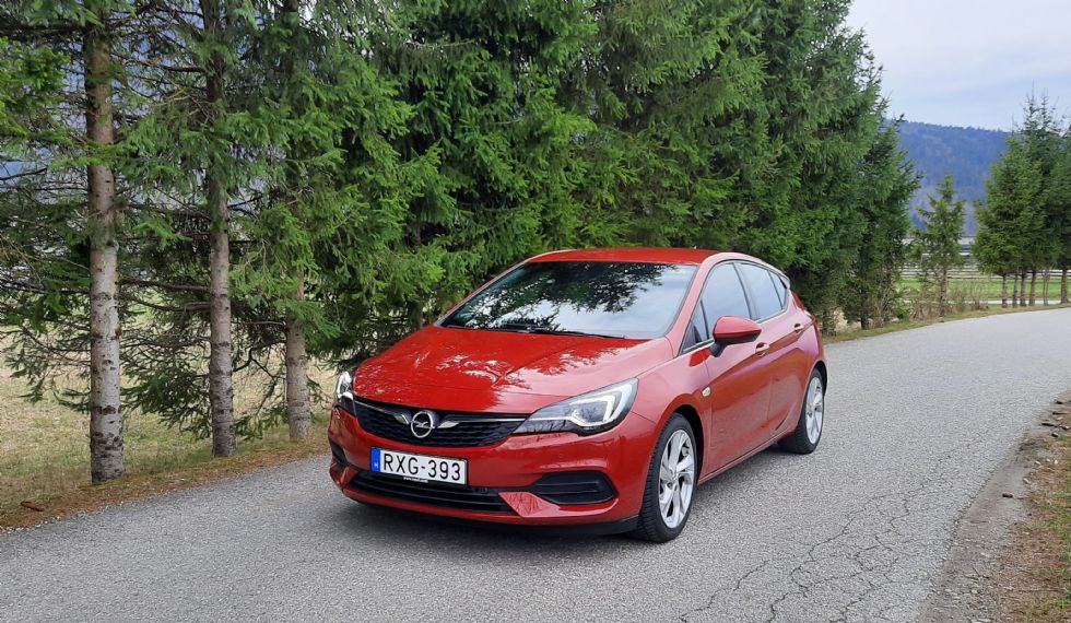 Zvezda stare šole z novim motorjem Zvezda stare šole z novim motorjem