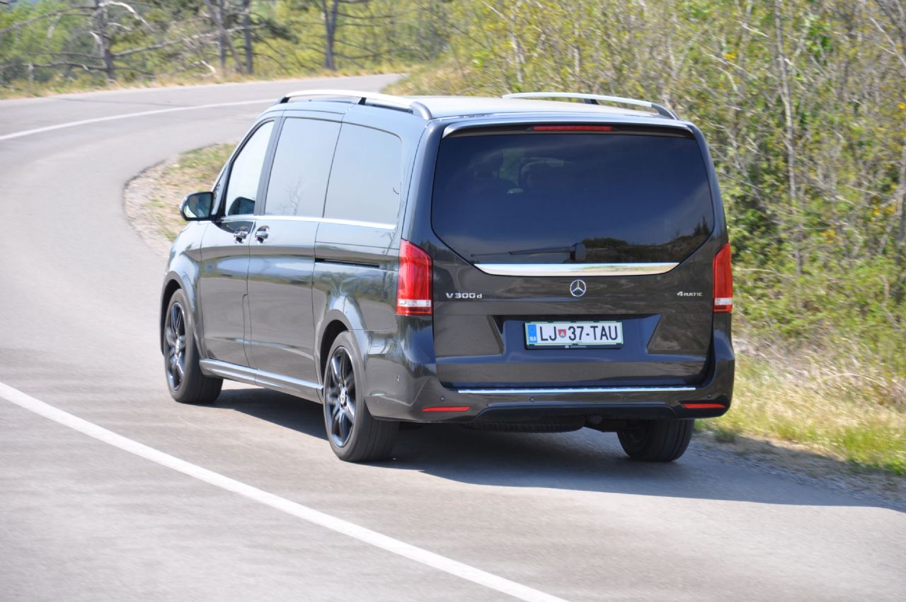 Z njim bi potoval na konec sveta Z njim bi potoval na konec sveta