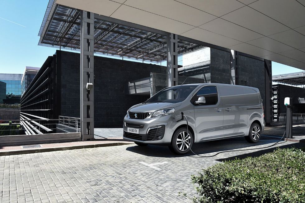 Po Oplovemu Vivaru-e zdaj v ponudbo prihaja še Peugeot e-Expert