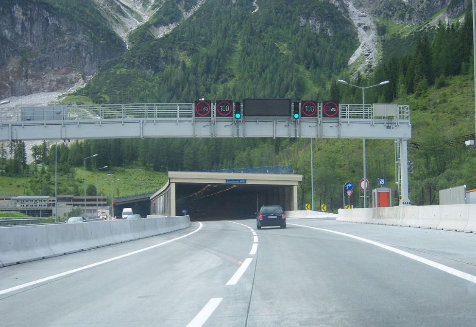 21 let od tragedije v Turskem tunelu