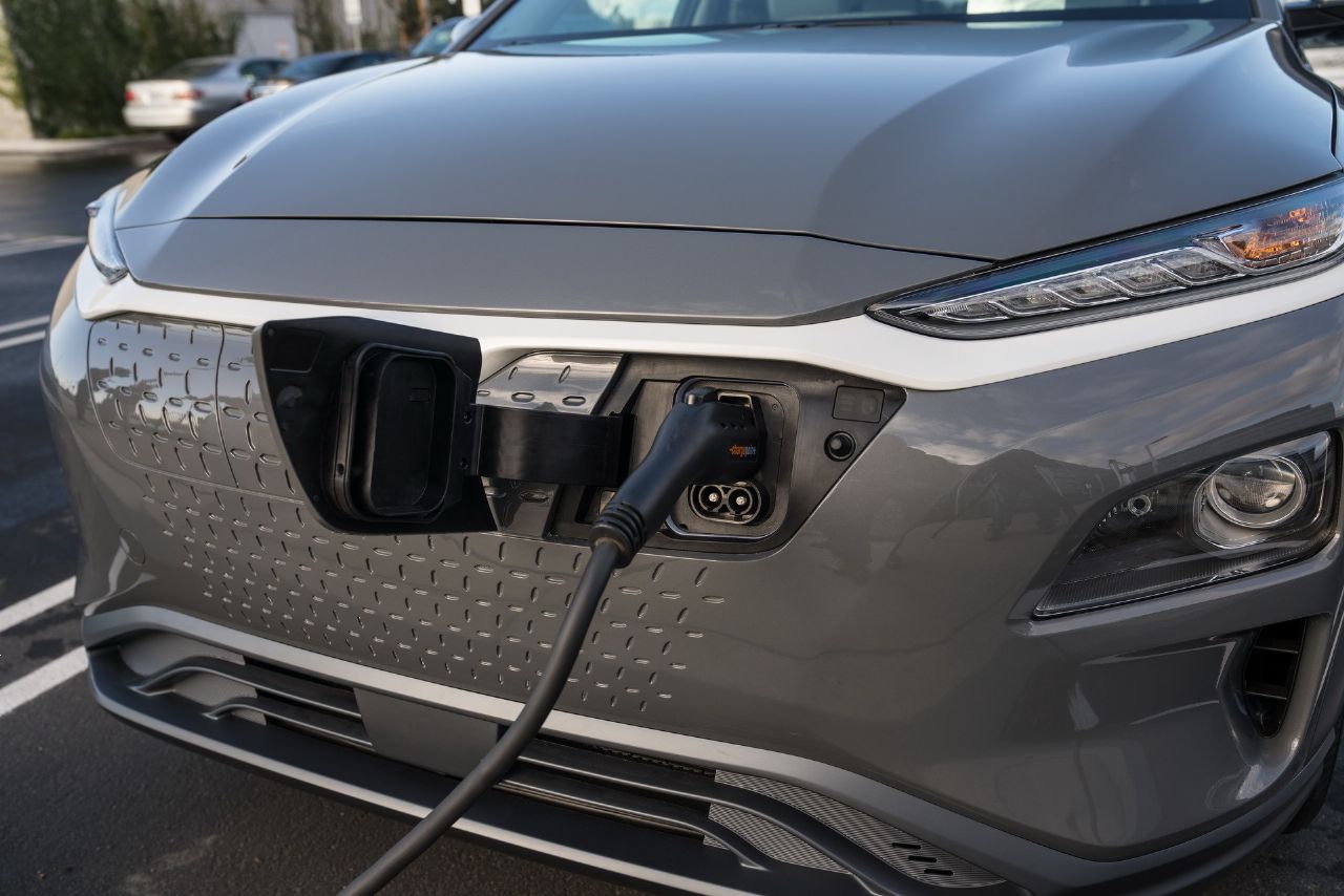 Električna Kona kmalu z večjim dosegom Električna Kona kmalu z večjim dosegom