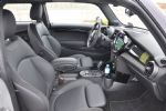 Je čistokrvni Mini s pogonom BMW-ja i3 S - fotografija 14