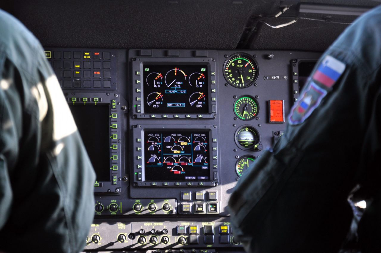 Helikopterski obisk pisarne na 2515 metrih