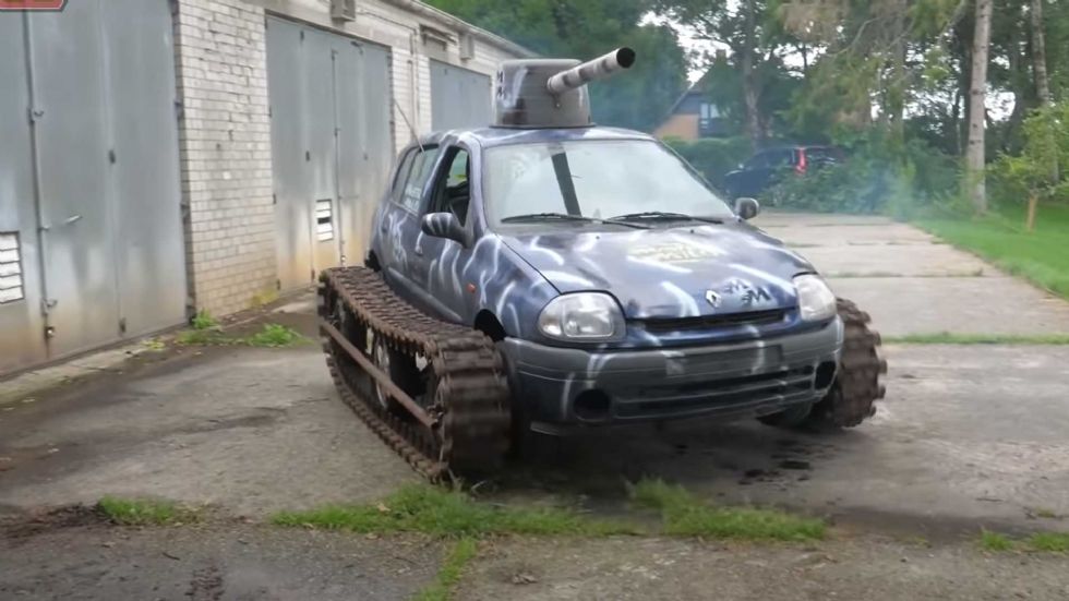 Renault Clio kot tank