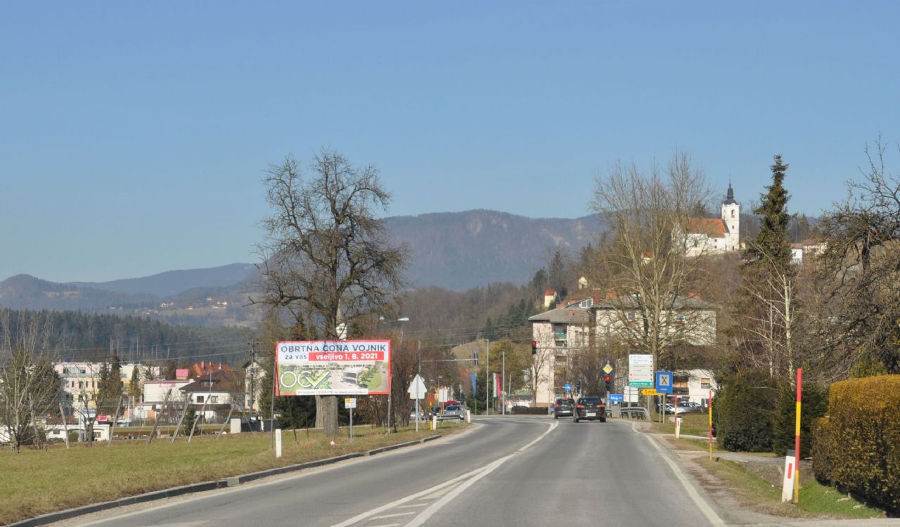 Od Ljubljane čez Trojane med junake zbrane