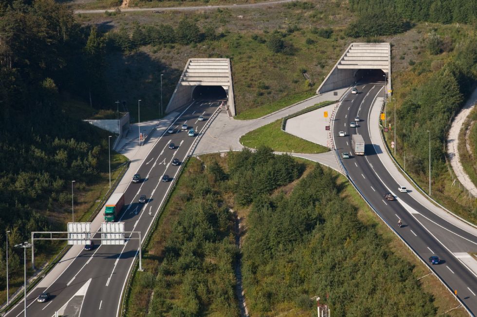 Od danes se za dva meseca zapira del predora Golovec